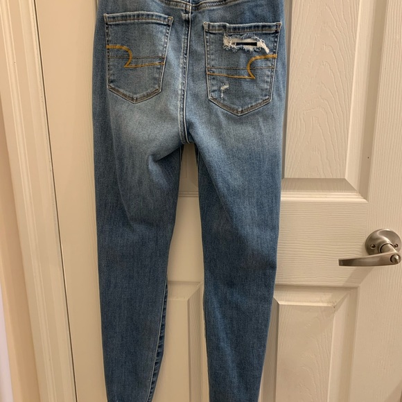 Curvy Super Hi-Rise Jeans - Picture 2 of 4